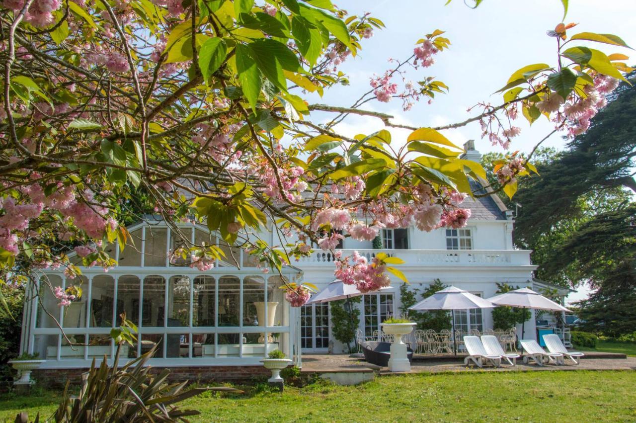 Cedar House Boutique B&B Burton  ภายนอก รูปภาพ