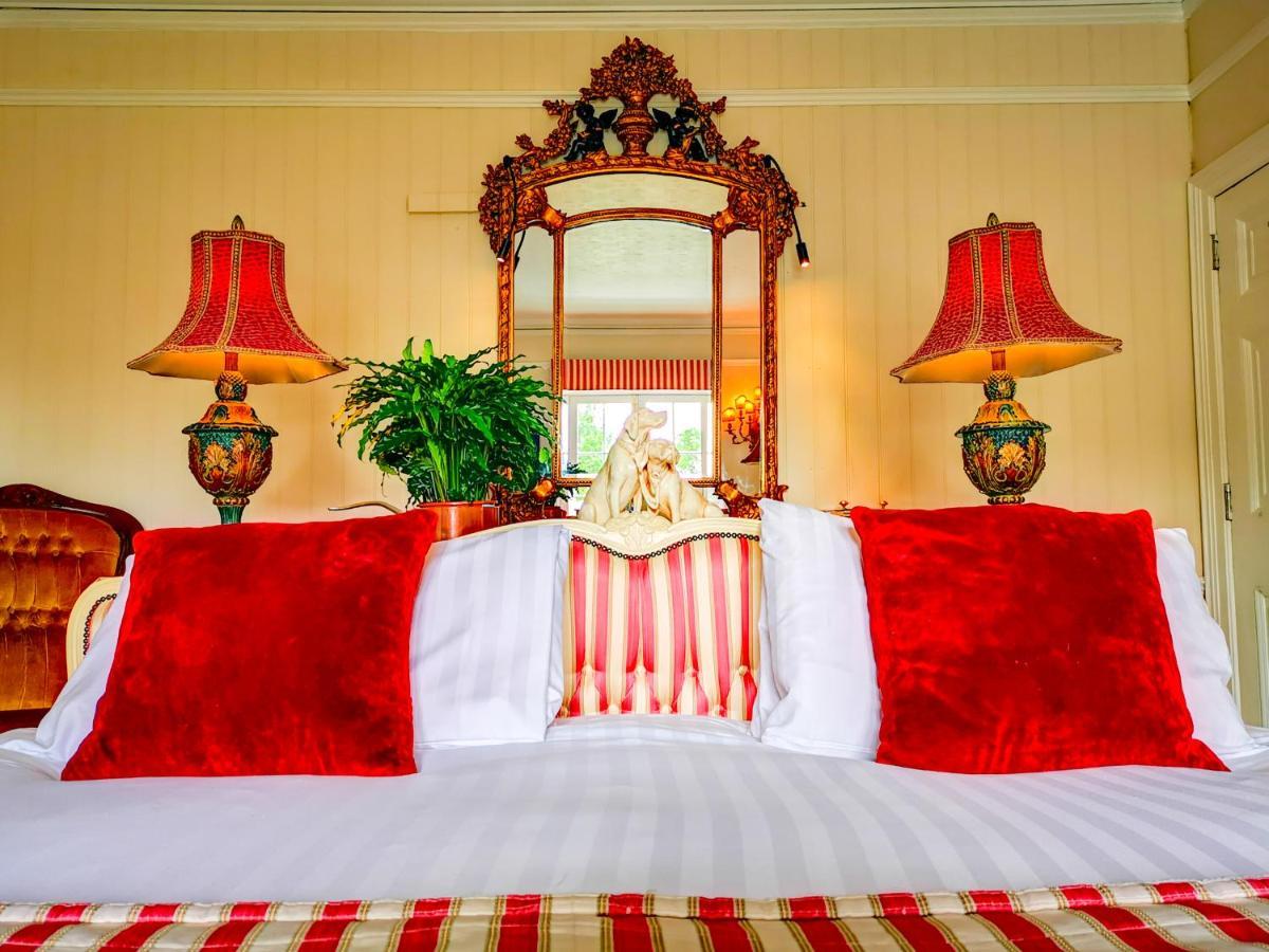 Cedar House Boutique B&B Burton  ภายนอก รูปภาพ
