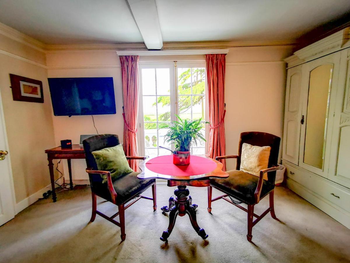 Cedar House Boutique B&B Burton  ภายนอก รูปภาพ