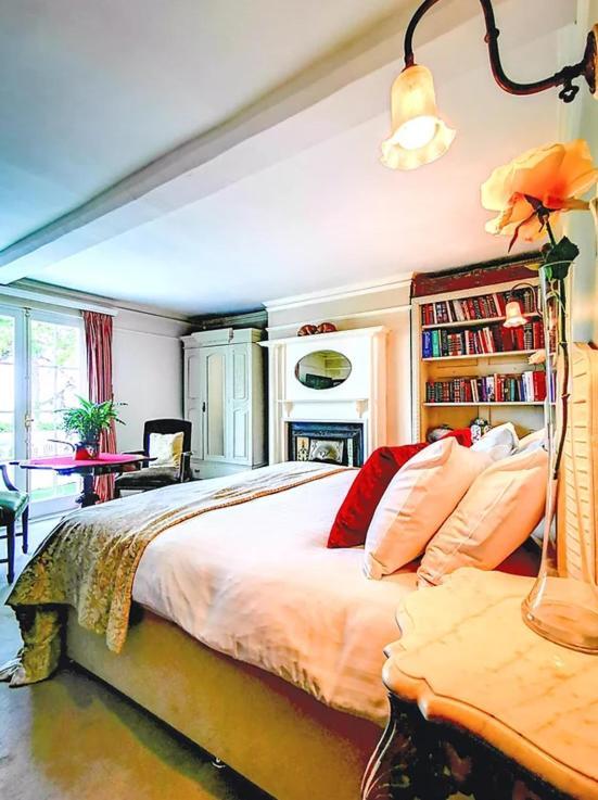 Cedar House Boutique B&B Burton  ภายนอก รูปภาพ