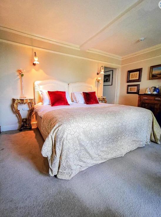 Cedar House Boutique B&B Burton  ภายนอก รูปภาพ